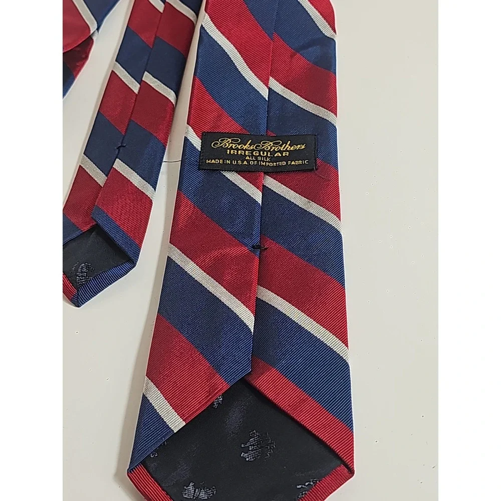 Brooks Brothers Irregular Tie All Silk Striped Multicolor